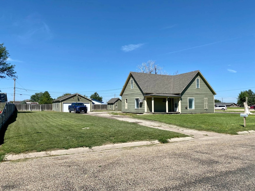 202 Sherman Ave, Goodland, KS 67735 MLS 11200664