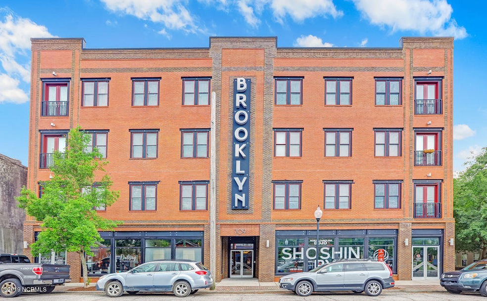 709N4thStreet#304-01