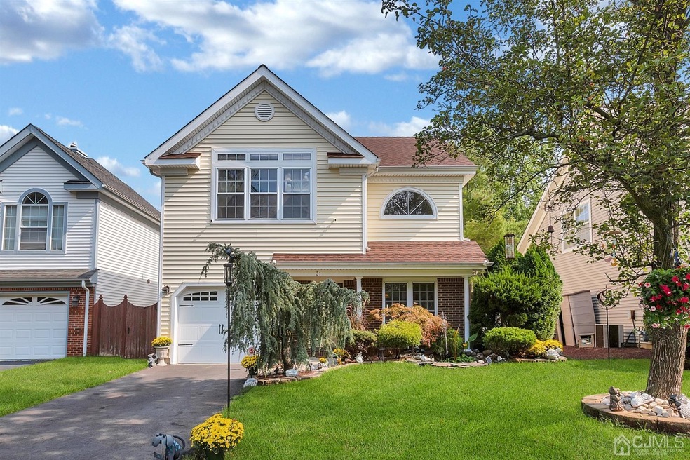 31 Glen Oaks Ct, Old Bridge, NJ 08857 - photo 1
