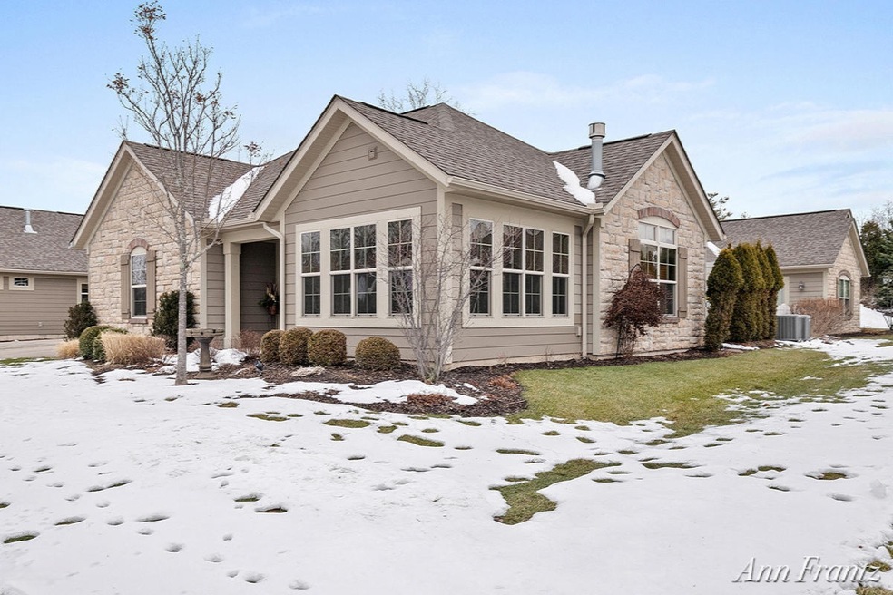 868 Bridge Walk Ct