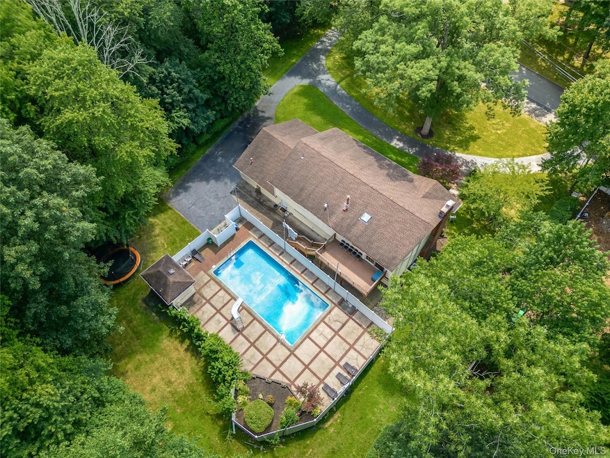 Pending $999,000 • Co-Listing Agent
