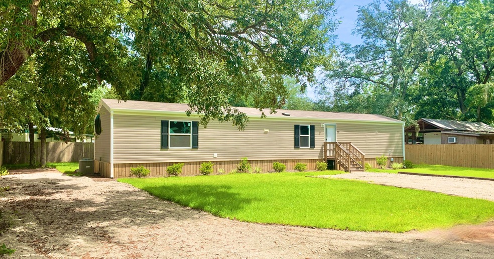 167 Redfish Rd