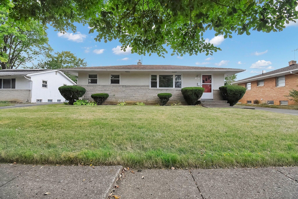 1285 Bernhard Rd, Columbus, OH 43227 - photo 1