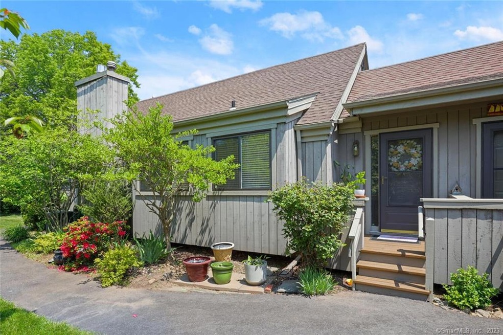 241 South Trail unit B, Stratford, CT 06614 - photo 1