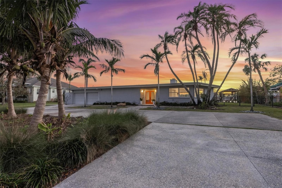 5915 Riverview Blvd, Bradenton, FL 34209 - photo 1