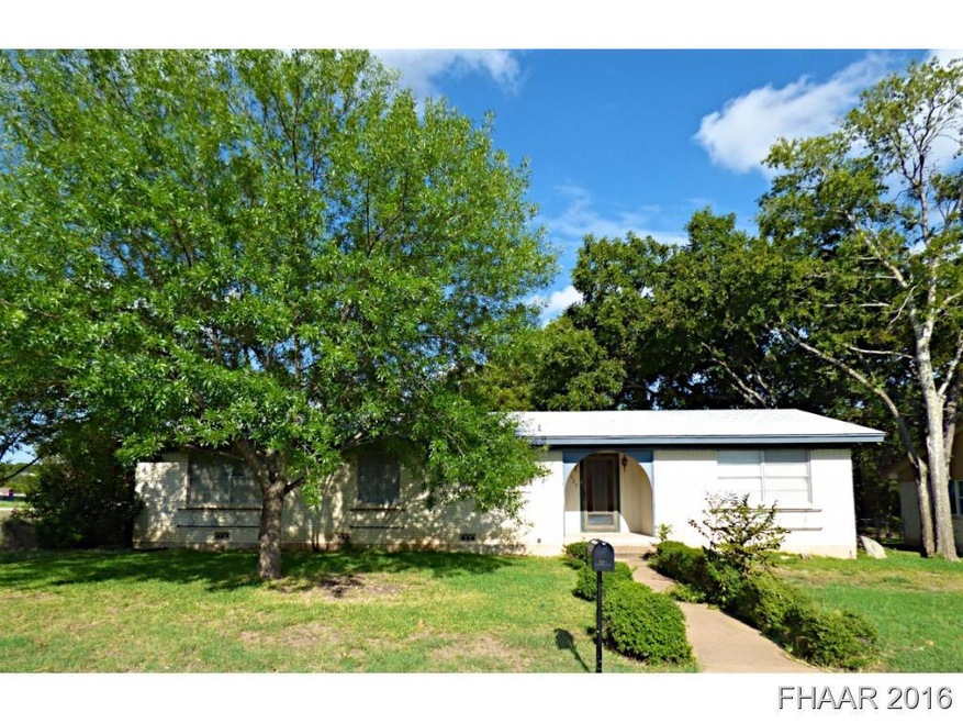 520 Ridge St, Copperas Cove, TX 76522 - photo 1