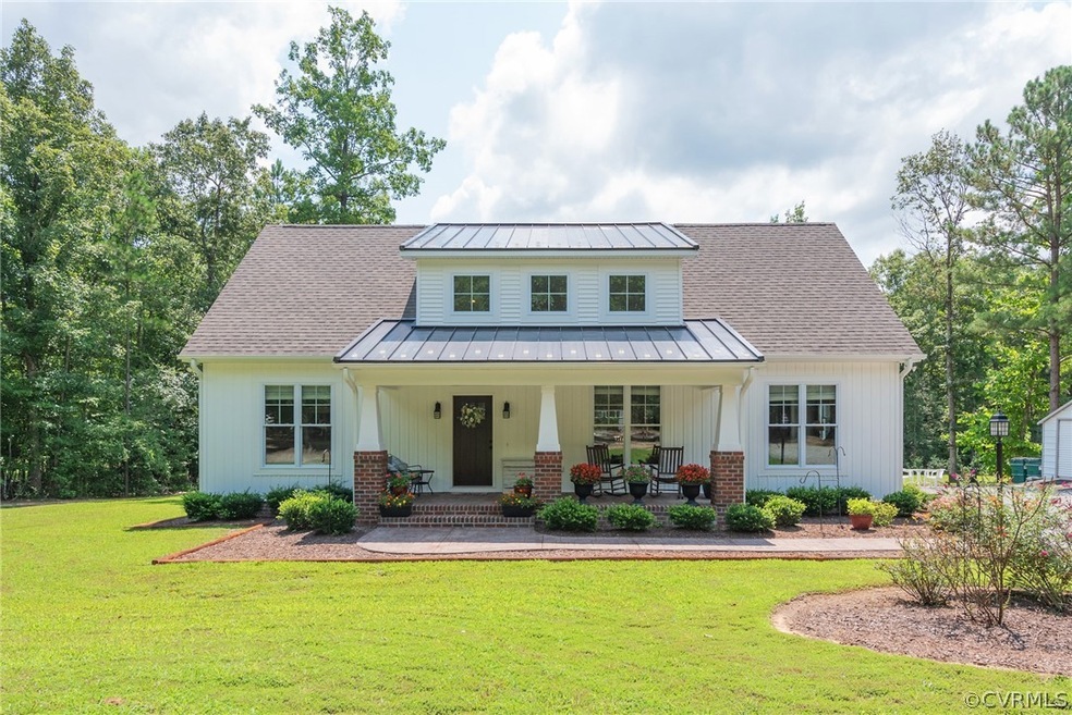This like-new Craftsman Rancher offers modern feat