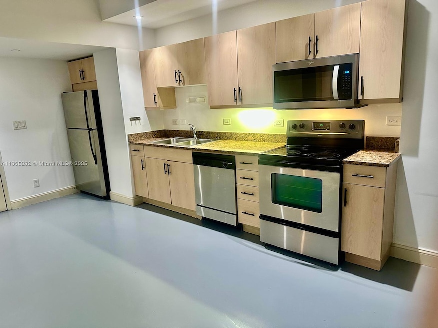 For Sale $275,000 • Co-Listing Agent