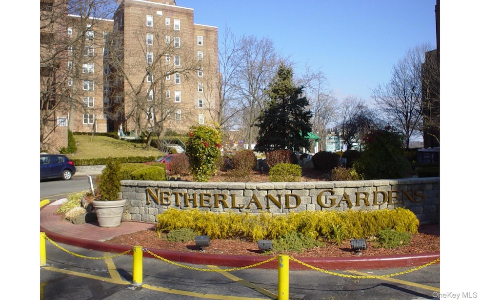 5644 Netherland Ave unit 4B, Bronx, NY 10471 - photo 1