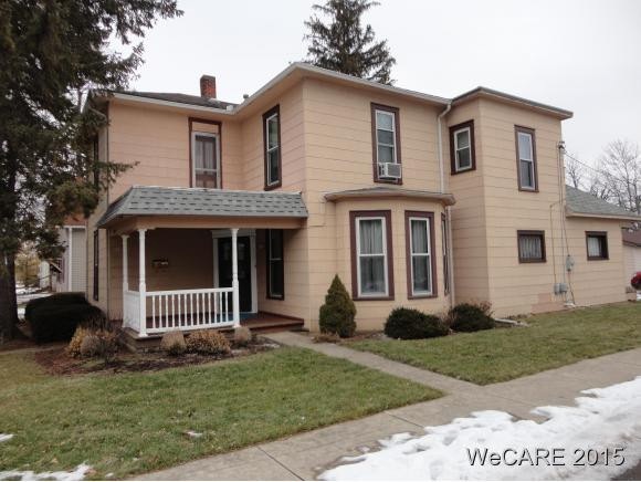 624 S Gilbert St, Ada, OH 45810 - photo 1