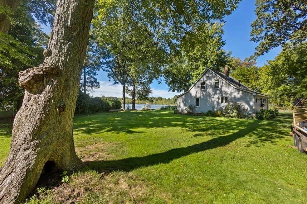 27R Glenmore St, Springfield, MA 01129 - photo 1