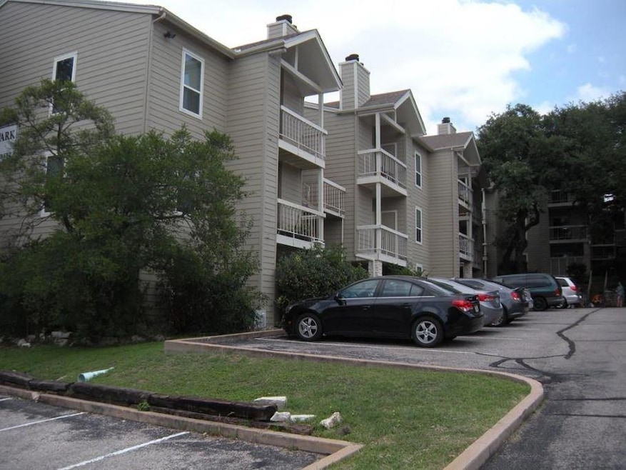 114 E 31st St unit 109, Austin, TX 78705 - photo 1