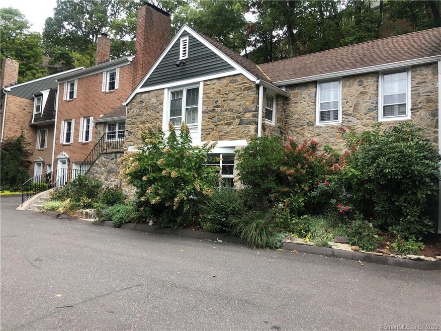 3 Valley View Rd unit 1, Norwalk, CT 06851 - photo 1