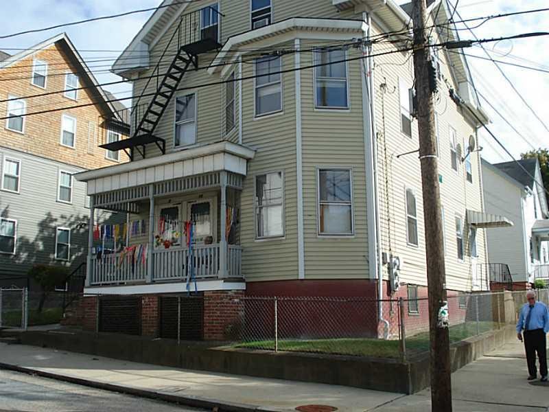 10 Vale St, Providence, RI 02908 - photo 1