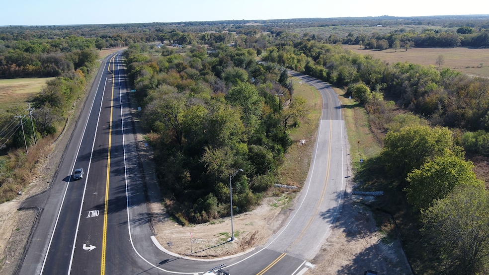 6077 U S 77, Rockdale, TX 76567 - photo 1