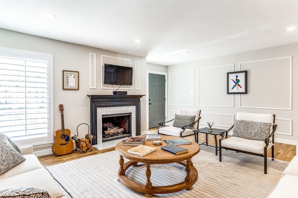 15904 Archwood Ln unit 1020, Dallas, TX 75248 - photo 1