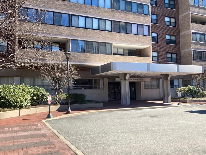 Hawthorne Place Condominium unit 11L, Boston, MA 02114 - photo 1