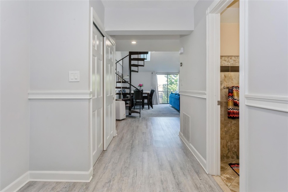 100 Daly Blvd unit 1716, Oceanside, NY 11572 - photo 1