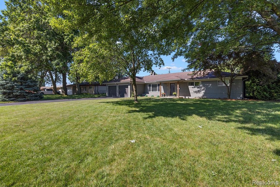 Sold $330,000 • Co-Listing Agent