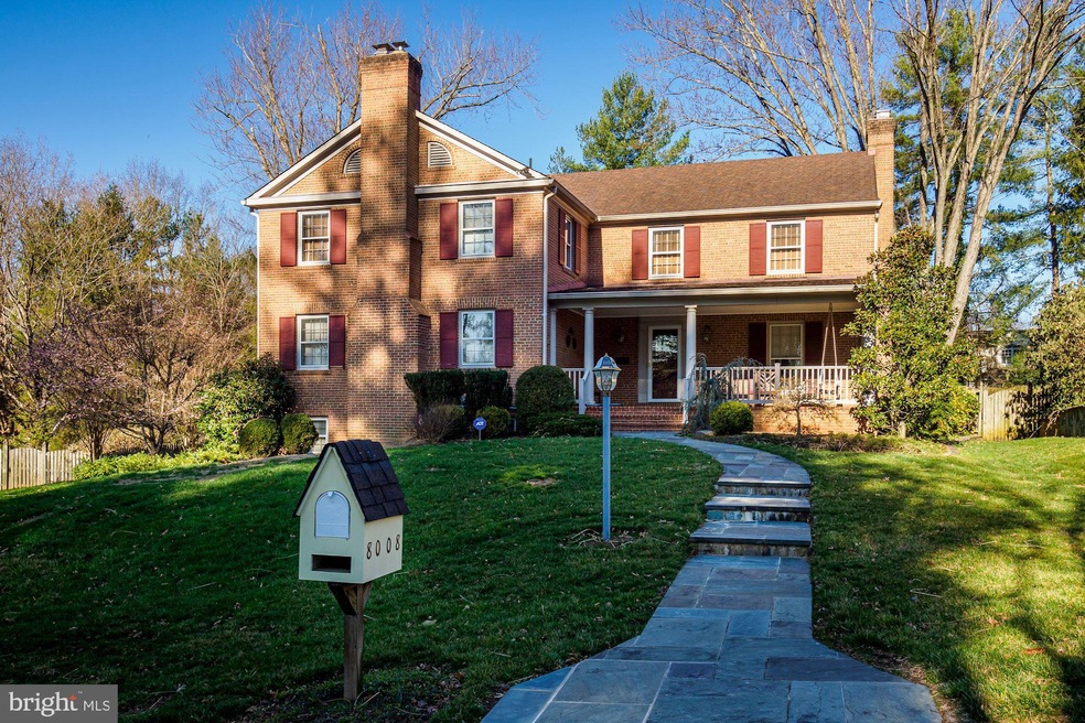 8008 Horseshoe Ln, Potomac, MD 20854 - photo 1