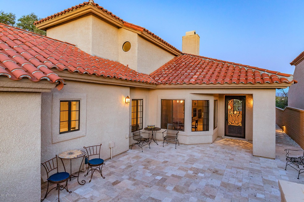 FRONT ENTRY COURTYARD EXTERIOR