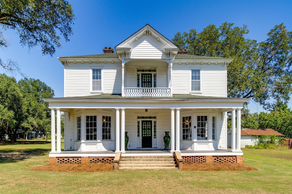 1-web-or-mls-2023 09 12 - 129PineStNW-Sa