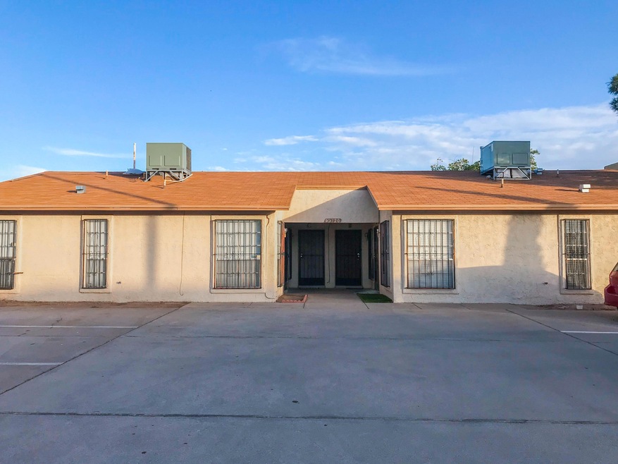 10720 Forest Ridge Ln unit D, El Paso, TX 79935 - photo 1