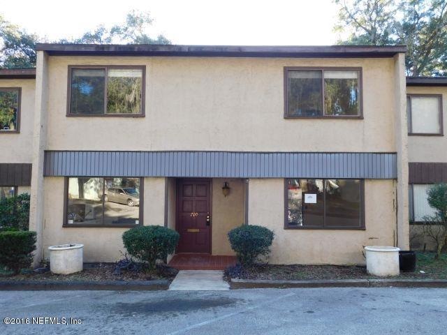 710 Oaks Field Rd, Jacksonville, FL 32211 - photo 1