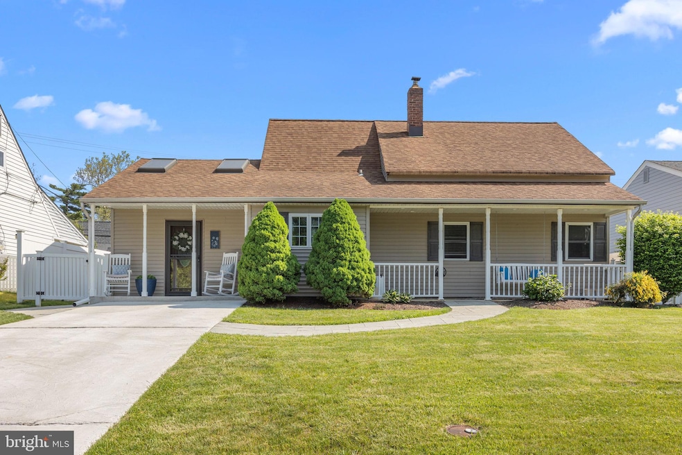 34 Rocky Pool Ln, Levittown, PA 19055 - photo 1