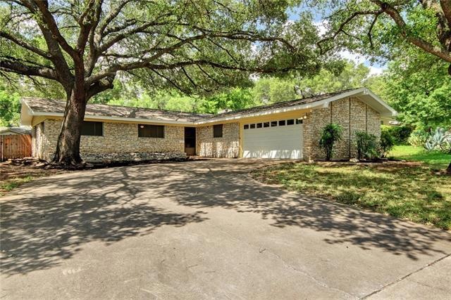 Single-story ranch-style home on a cul-de-sac in a