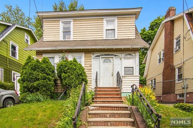 133-135 Pine Grove Terrace, Newark, NJ 07106 - photo 1