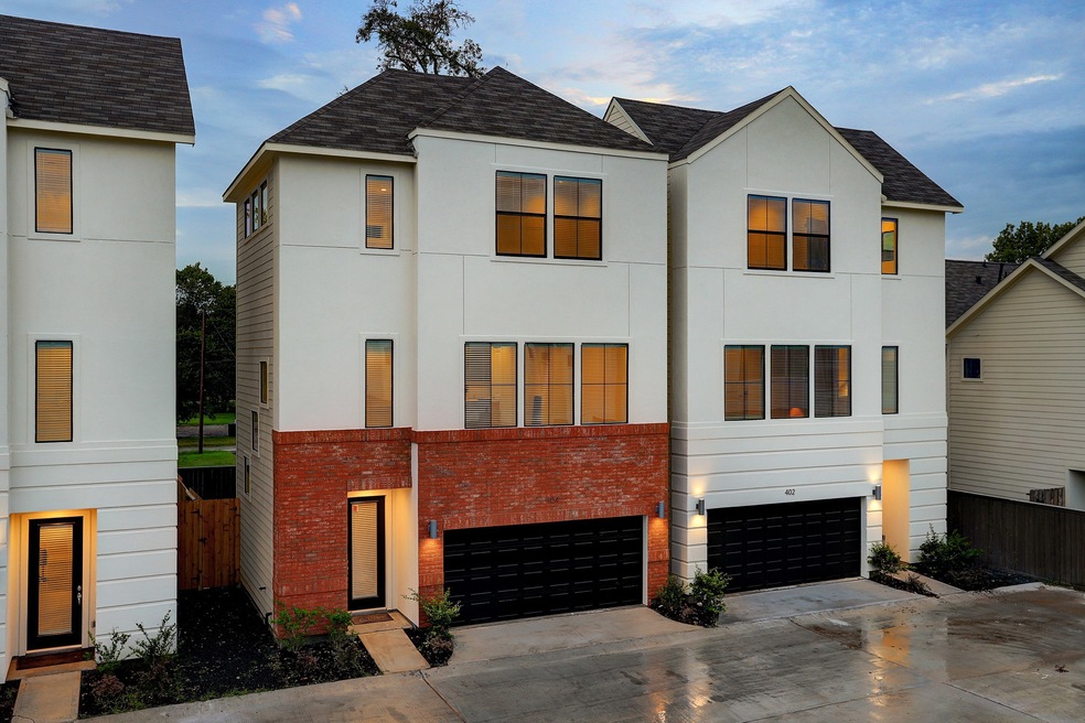 4502 Trevor Park Ln, Houston, TX 77018 - photo 1