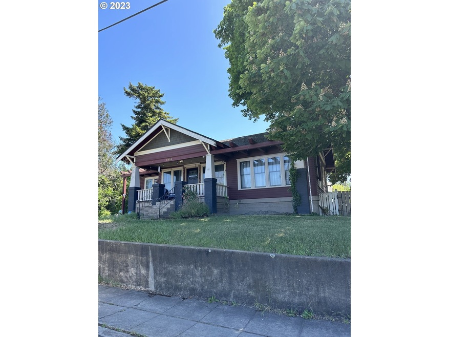 1504 E 9th St, the Dalles, OR 97058 - photo 1