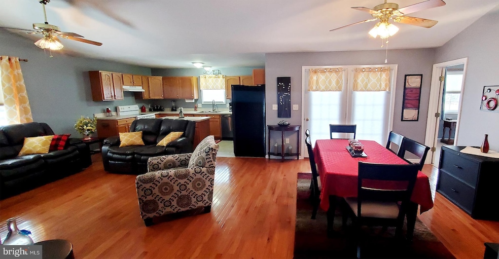 11375 Nicole Dr, Greencastle, PA 17225 - photo 1