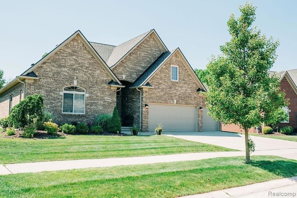 30422 Cahill Rd, Flat Rock, MI 48134 - photo 1