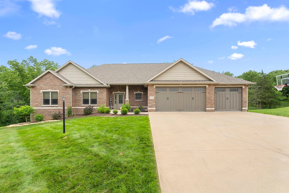 Sold $575,000
