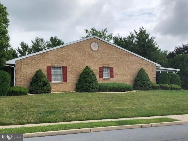 900 W Irvin Ave, Hagerstown, MD 21742 - photo 1