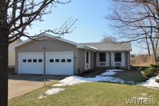Perfect ranch home with 3 bedrooms, 2 full baths a