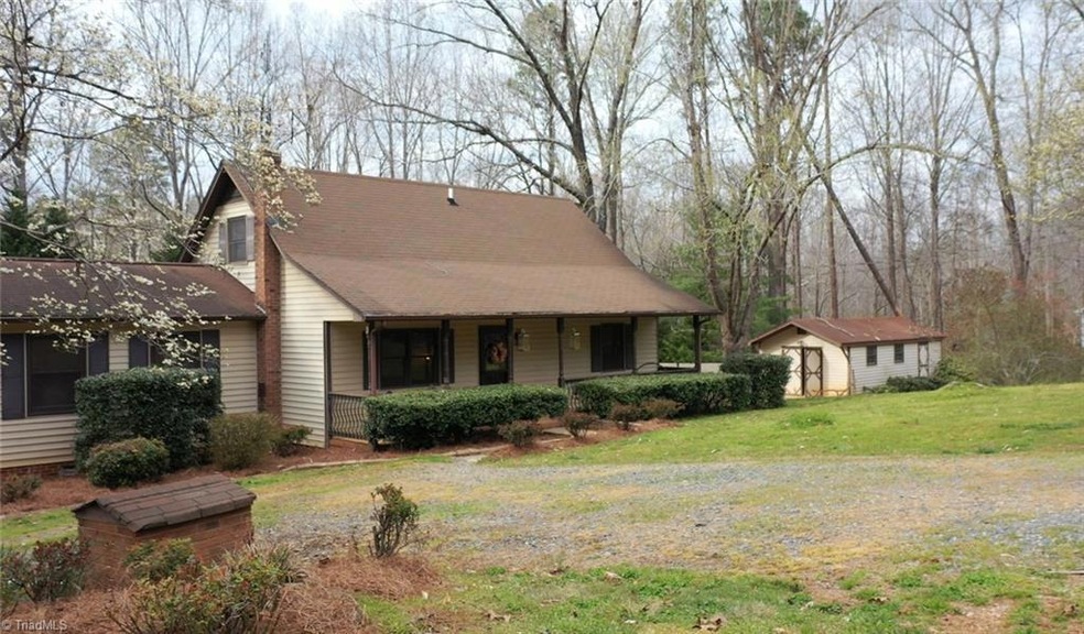 354 Gregory Ct, Asheboro, NC 27205 - photo 1