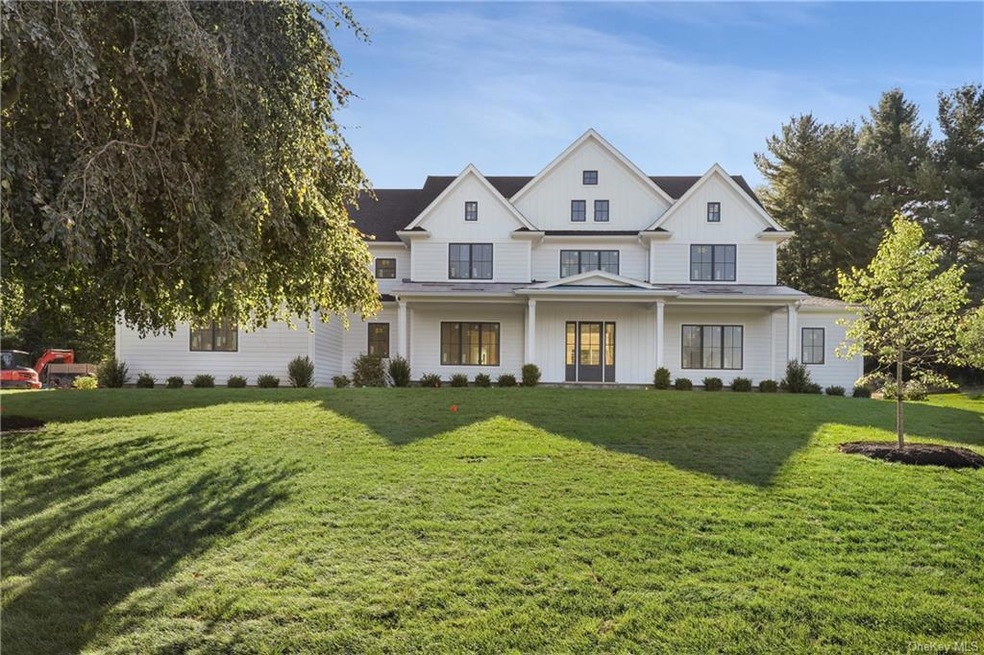 9 Skywood Rd, Chappaqua, NY 10514 - photo 1