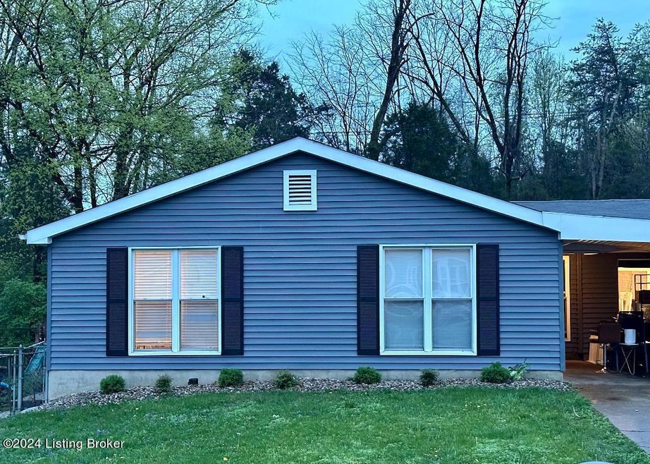 7012 John Paul Ln, Louisville, KY 40229 - photo 1