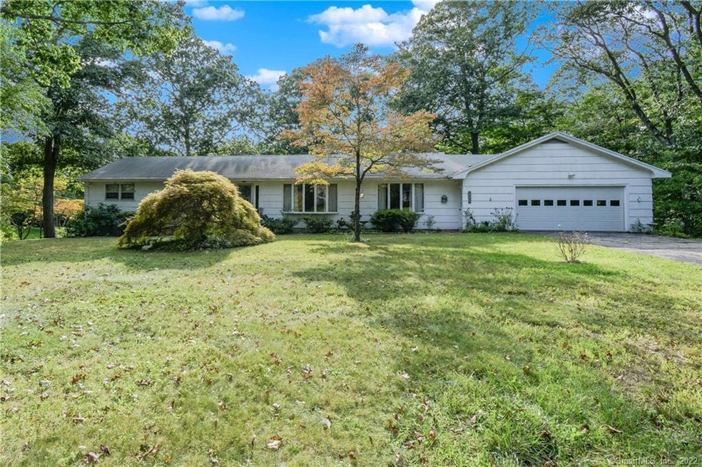 30 Saybrook Rd, Trumbull, CT 06611 - photo 1