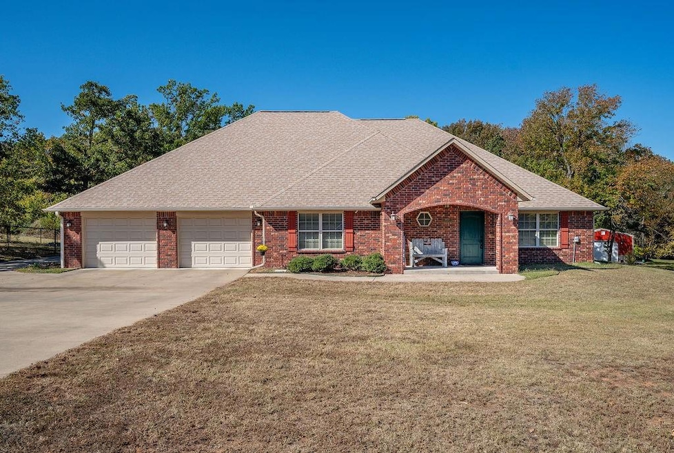 19176 Charleston Point, Shawnee, OK 74801 - photo 1