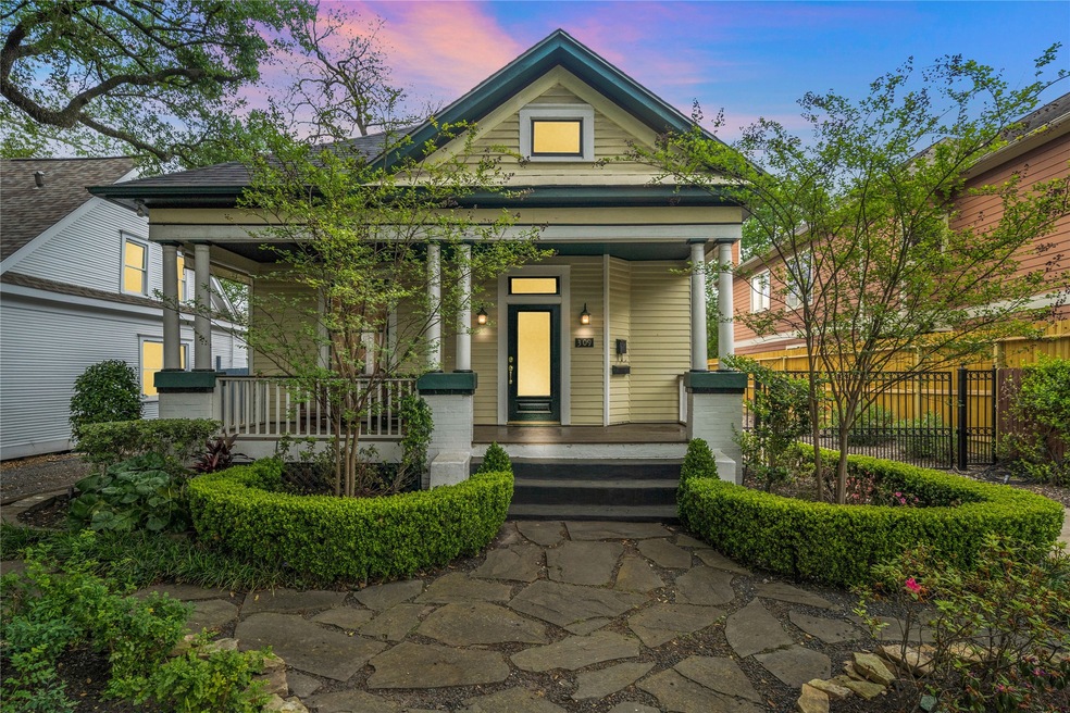 309 E 23rd St, Houston, TX 77008 - photo 1