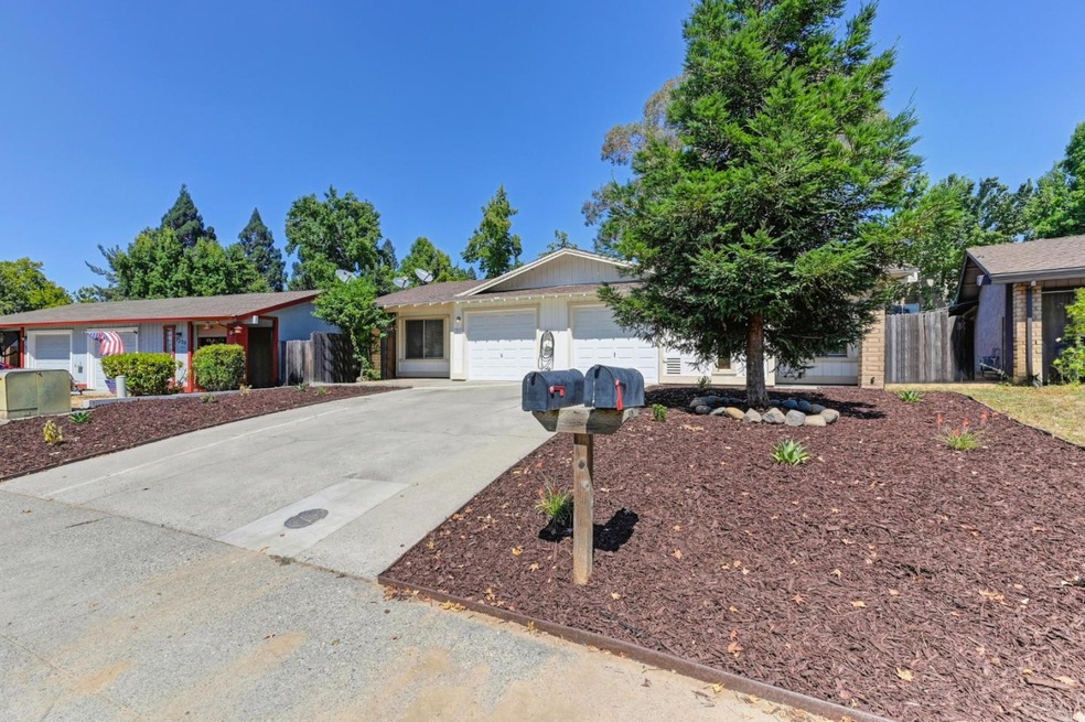 7231 Castilian Ct, Citrus Heights, CA 95621 - photo 1