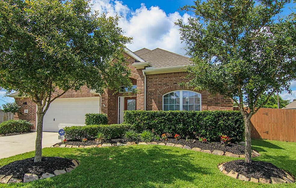 3618 Barrington Ct, Pearland, TX 77584 - photo 1