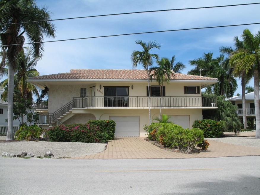 1210 Coury Drive