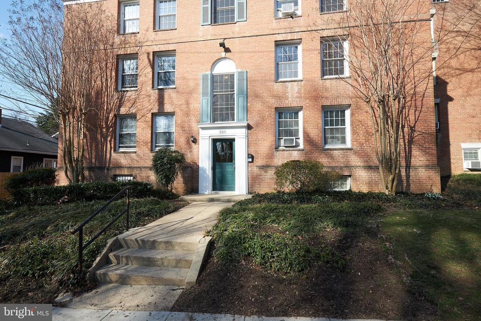 3310 27th St NW unit 6, Washington, DC 20008 - photo 1