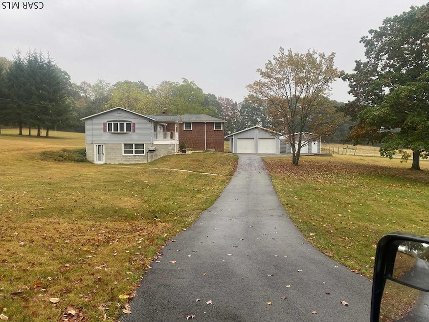 227 Martin Rd, Johnstown, PA 15904 - photo 1