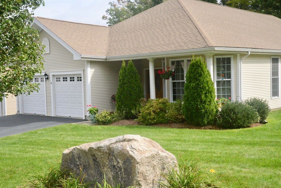 14 Summerfield Dr unit 14, Uxbridge, MA 01569 - photo 1